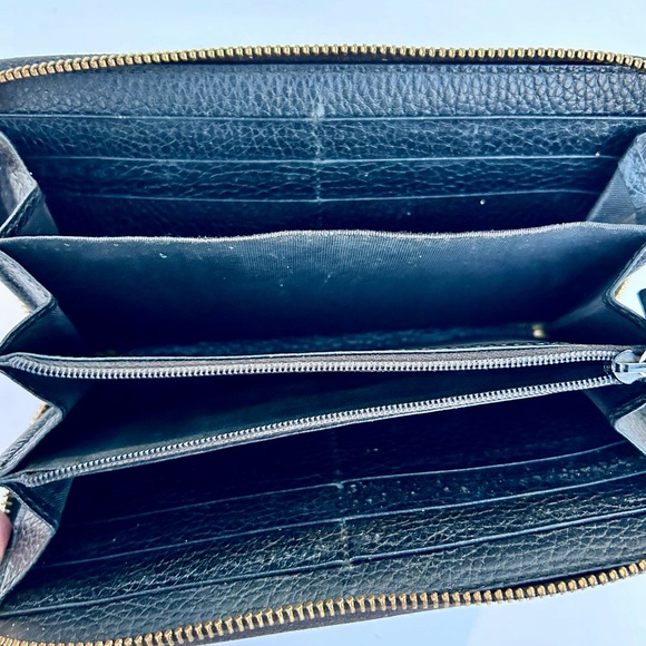 Black Gucci GG Marmont zip wallet in pre-loved condition - Picture 5 of 6